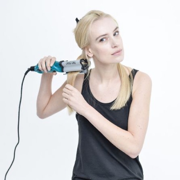 TIGI Bed Head Wave Artist Deep Waver for Beachy Waves - Picture 2 of 6